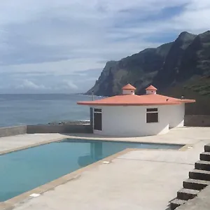 Questel Bronq Resort